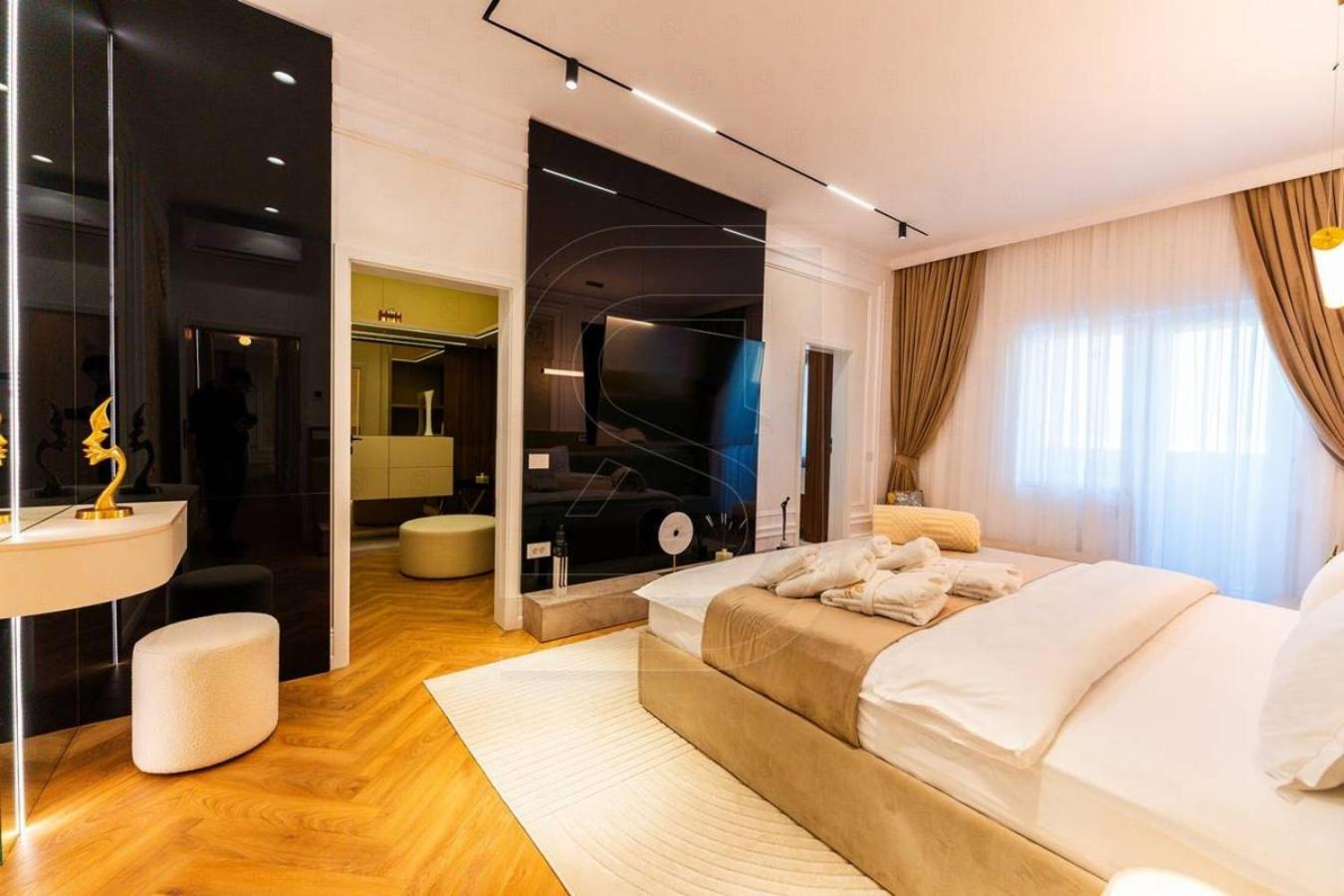 Supernova By Kristal Collection Bucureşti