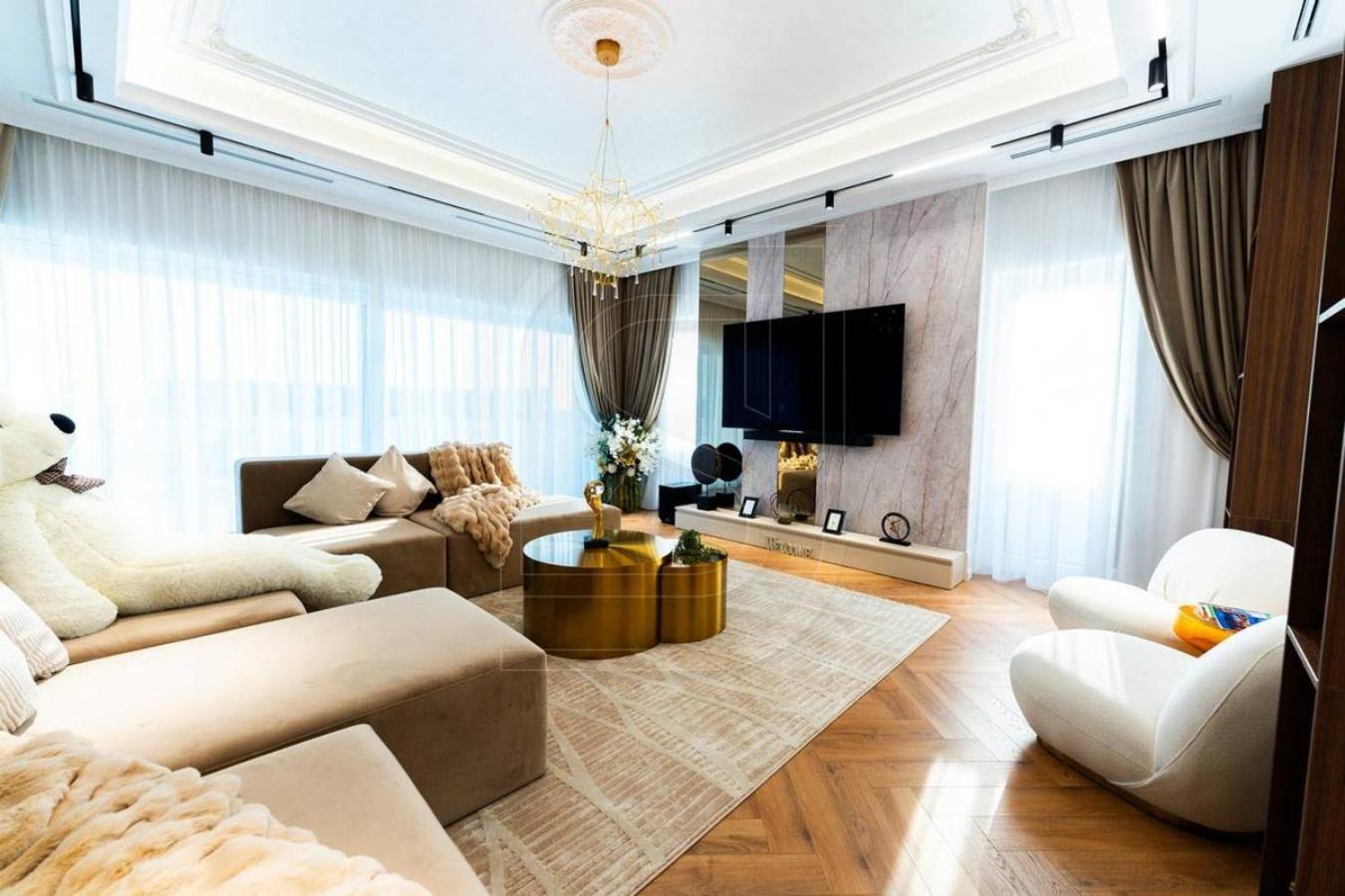 Supernova By Kristal Collection Bucureşti